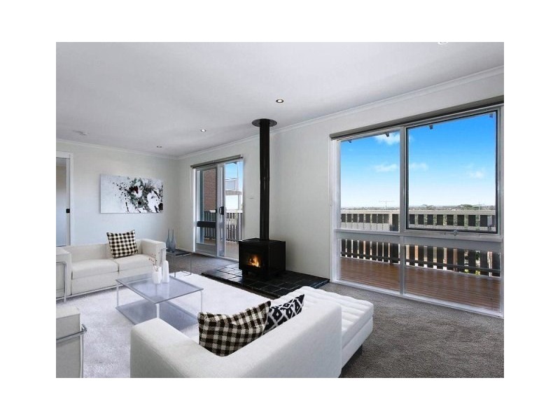 4 Forester Place, Bossley Park NSW 2176