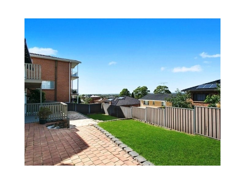 4 Forester Place, Bossley Park NSW 2176
