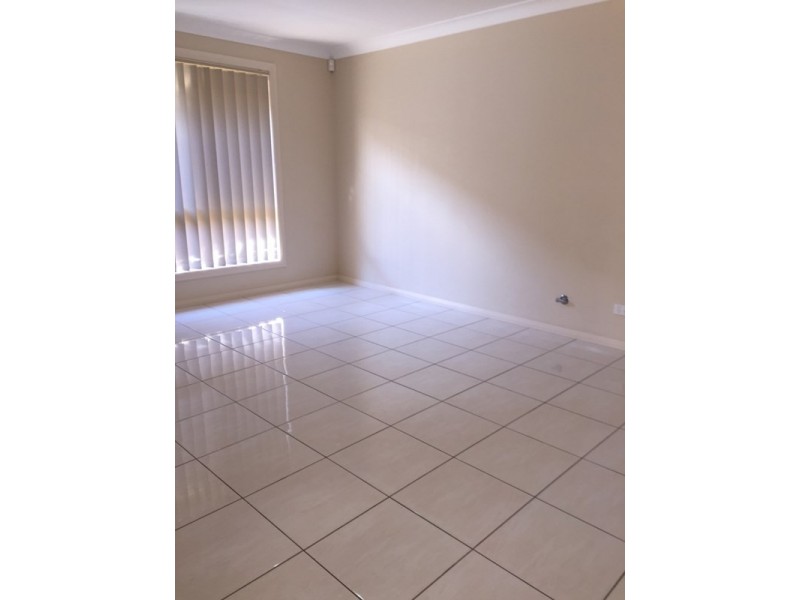 92 Hemsworth Avenue, Middleton Grange NSW 2171