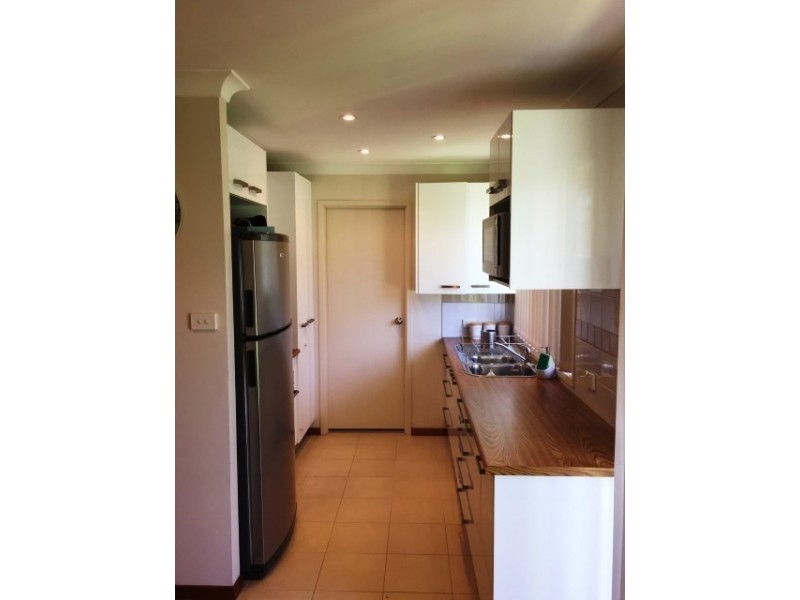 35 MERRIWA Avenue, Hoxton Park NSW 2171