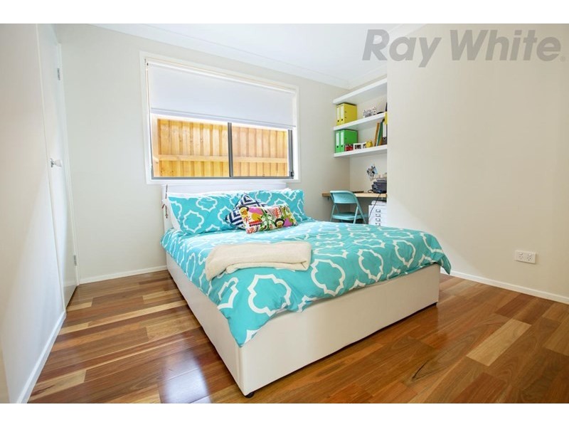 3 Cowling Avenue, Middleton Grange NSW 2171