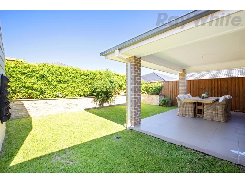 3 Cowling Avenue, Middleton Grange NSW 2171