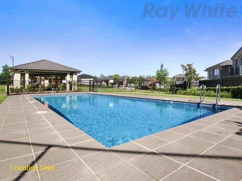 3 Cowling Avenue, Middleton Grange NSW 2171