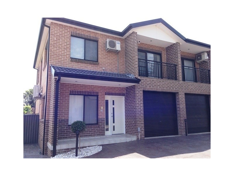 3/22 Chrysanthemum Avenue, Lurnea NSW 2170