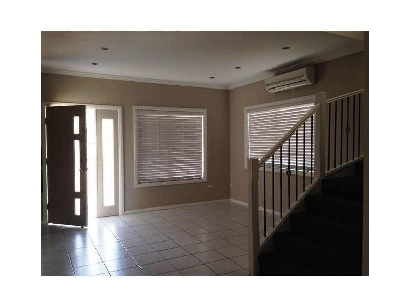 3/22 Chrysanthemum Avenue, Lurnea NSW 2170