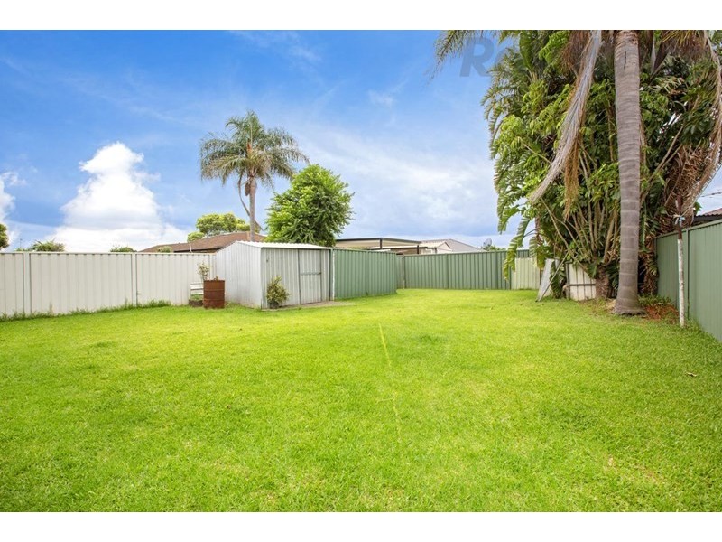 29 Galloway Street, Bossley Park NSW 2176