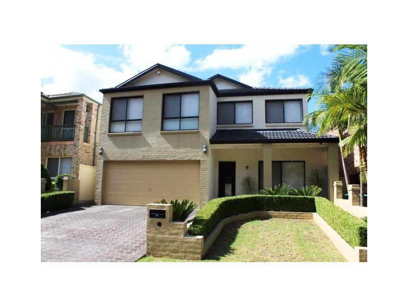 9 Ferraro Crescent, West Hoxton NSW 2171