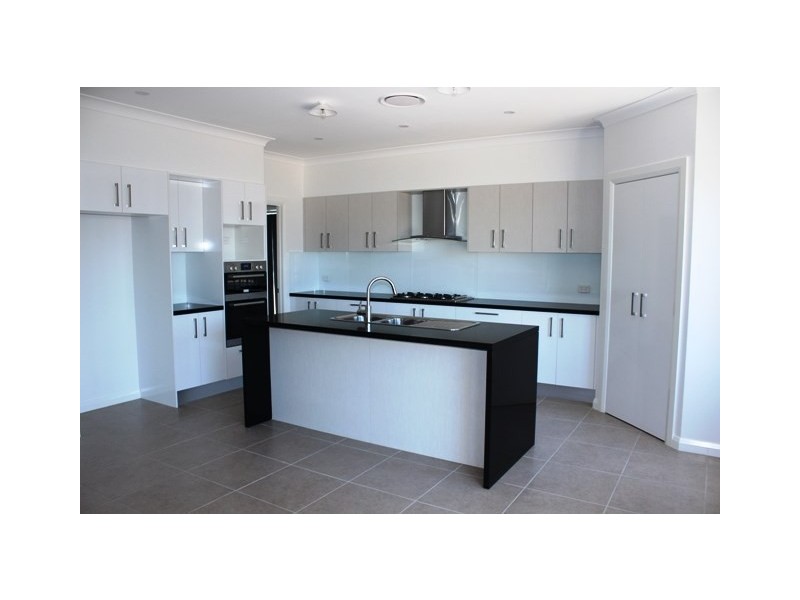 6 Cutler Avenue, Edmondson Park NSW 2174