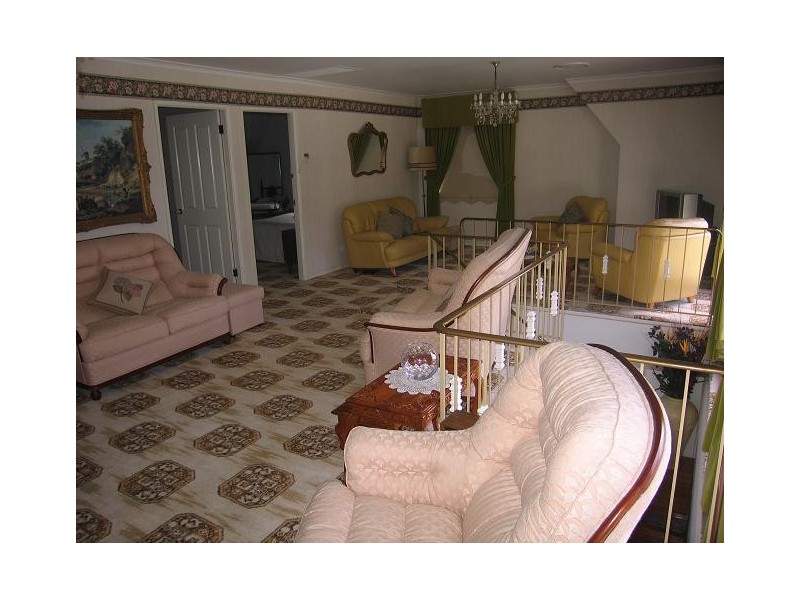 West Hoxton NSW 2171