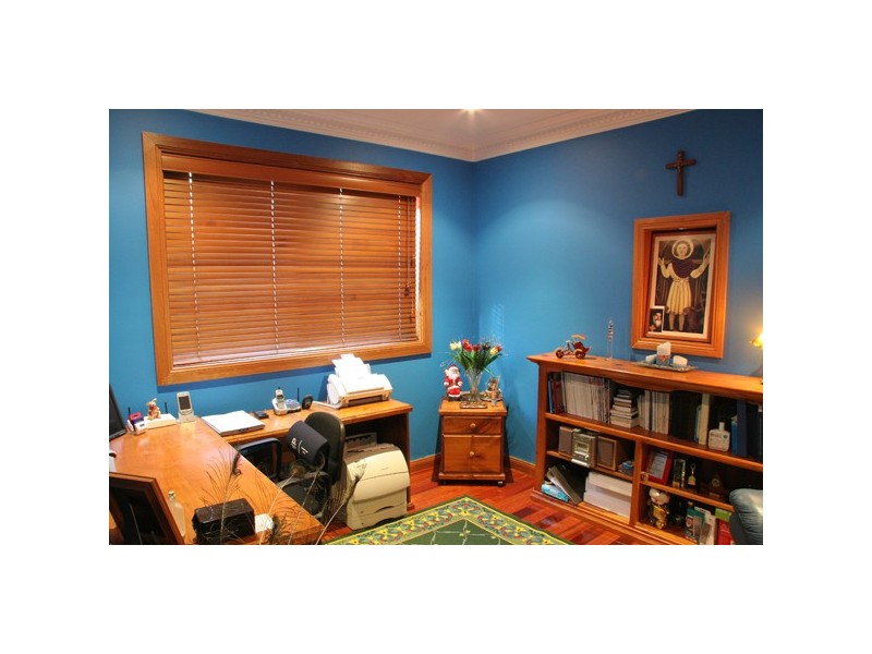 West Hoxton NSW 2171