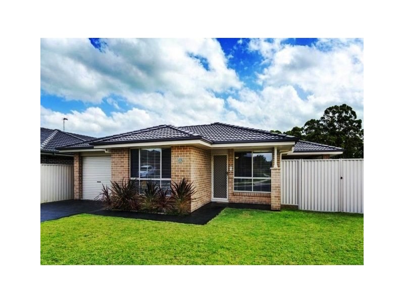 13 Carpenter Street, Elderslie NSW 2570