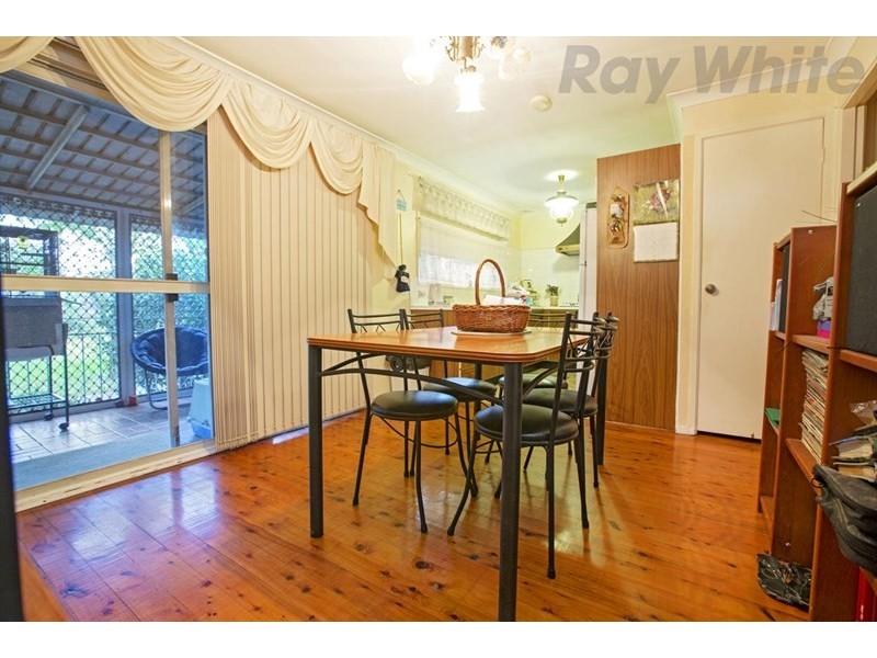 7 Weipa Close, Green Valley NSW 2168