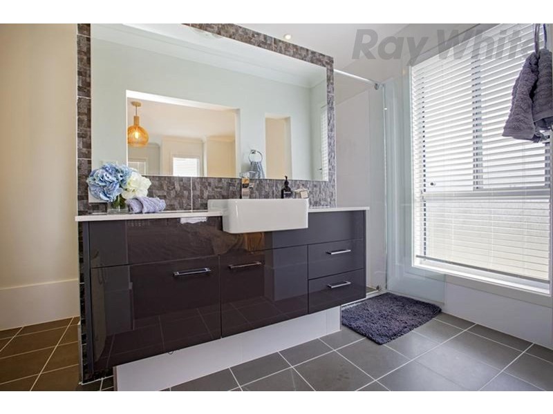 101 Explorer Street, Gregory Hills NSW 2557