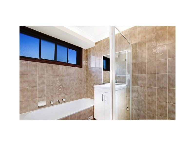 74b Cornelian Avenue, Eagle Vale NSW 2558