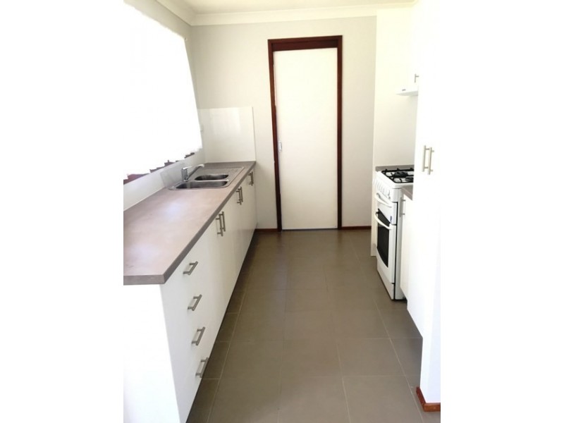 5 Arnold Avenue, Green Valley NSW 2168