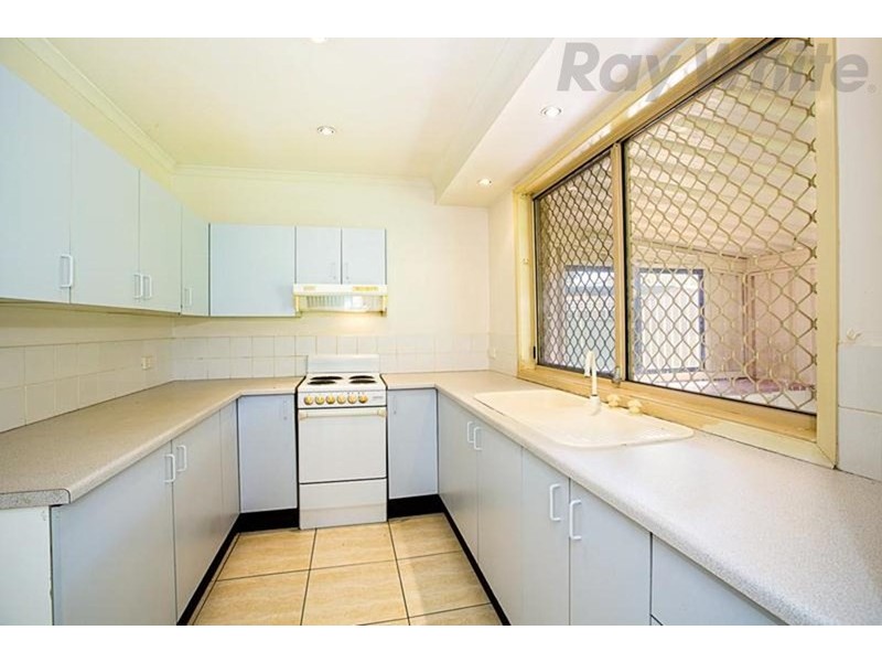 4 Bellingen Way, Hoxton Park NSW 2171