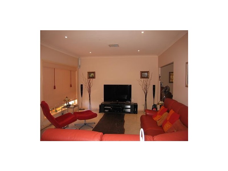 West Hoxton NSW 2171