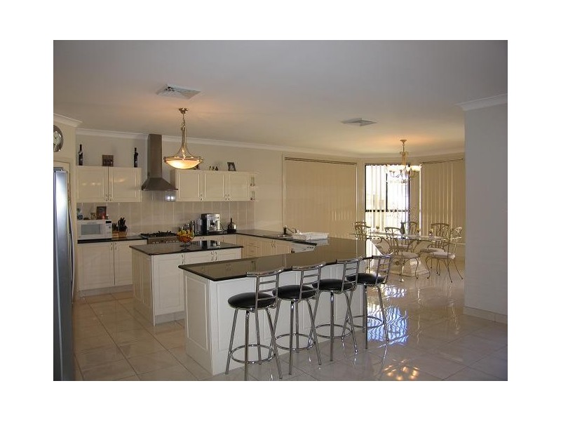 West Hoxton NSW 2171