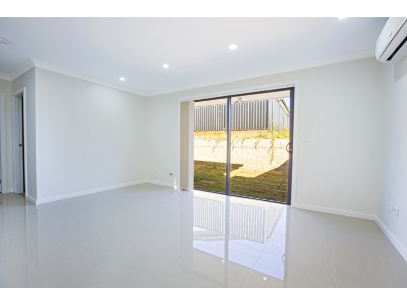 6 Thorpe Circuit, Oran Park NSW 2570