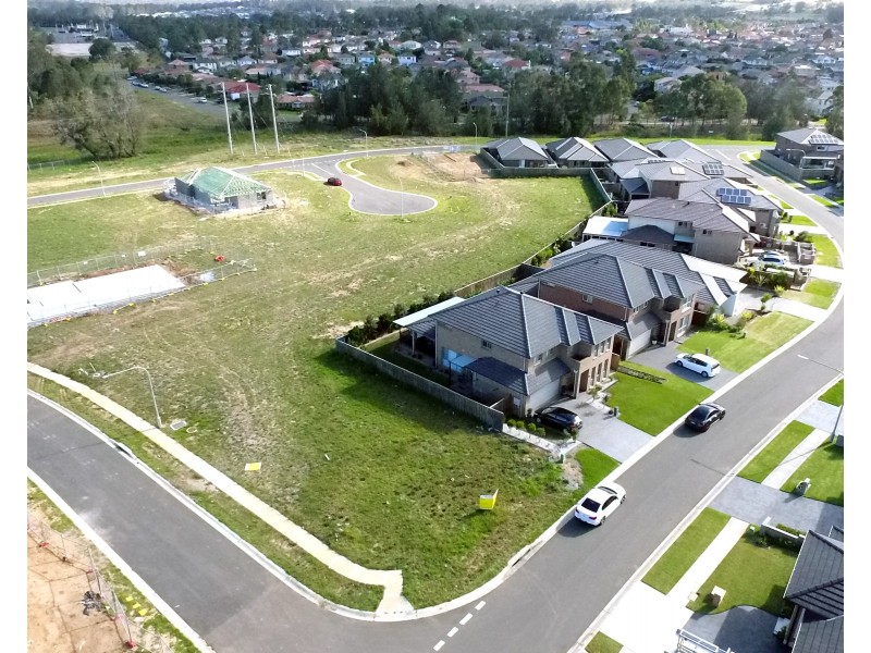 17 Greystanes Way, Carnes Hill NSW 2171