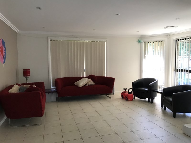 12 Brunswick Heads Crescent, Hoxton Park NSW 2171