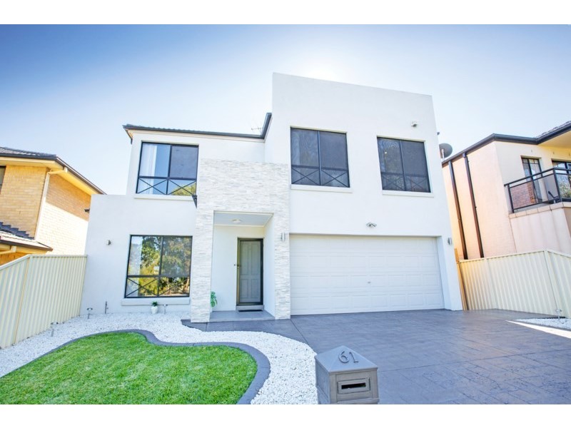 61 Wainewright Avenue, West Hoxton NSW 2171