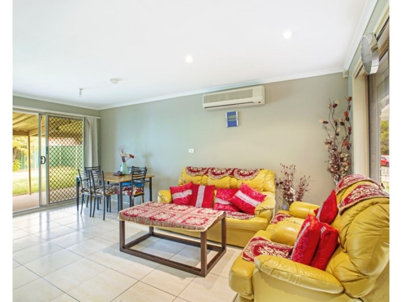 4 Bellingen Way, Hoxton Park NSW 2171