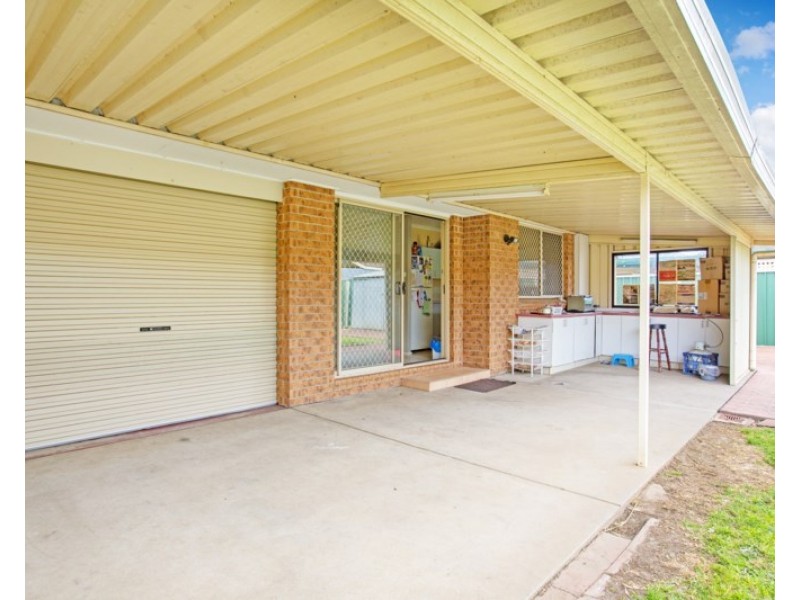 4 Bellingen Way, Hoxton Park NSW 2171