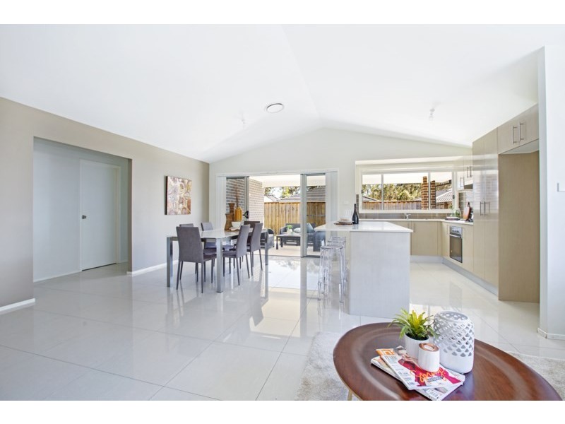 46 Charlie Street, Middleton Grange NSW 2171