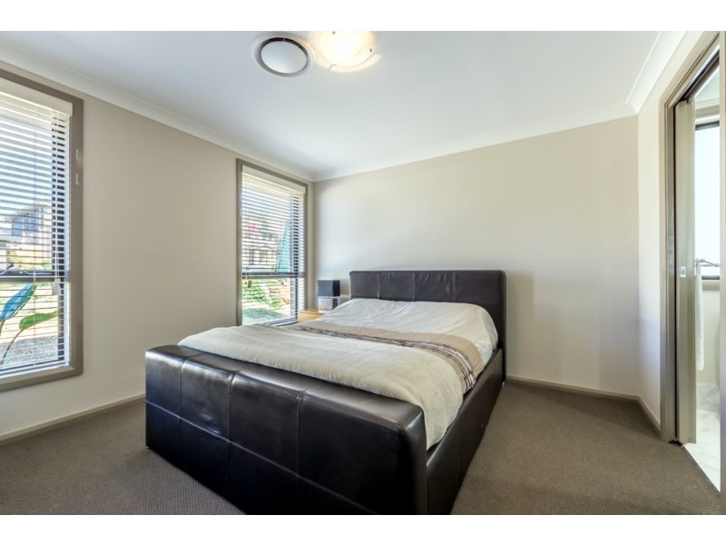 Lot 136 Southern Cross Drive, Middleton Grange NSW 2171