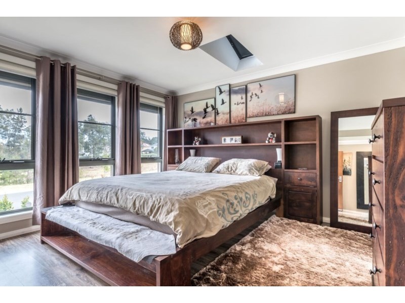 16 Rosedale Circuit, Carnes Hill NSW 2171