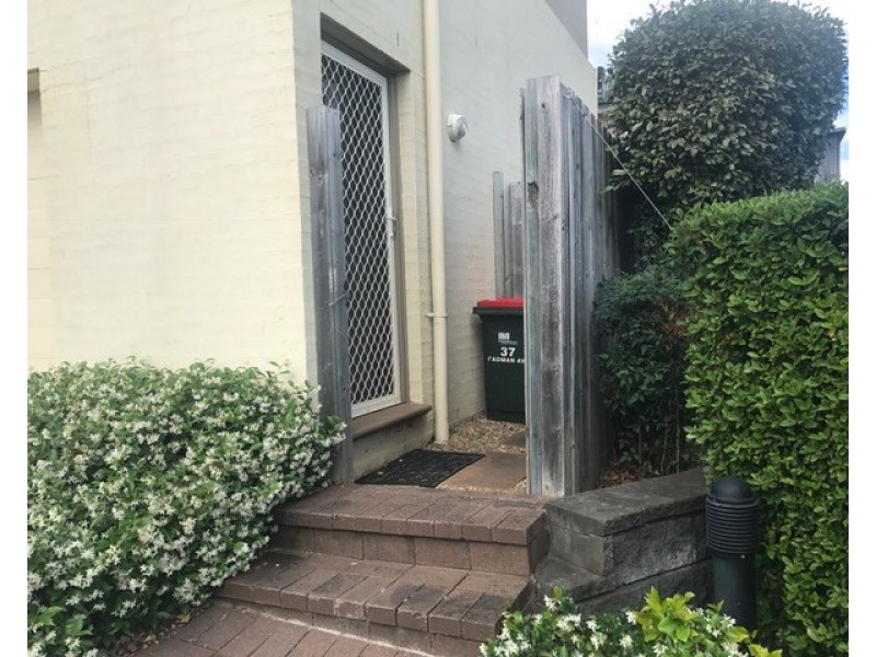 37a Cadman Avenue, West Hoxton NSW 2171