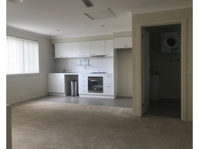 37a Cadman Avenue, West Hoxton NSW 2171