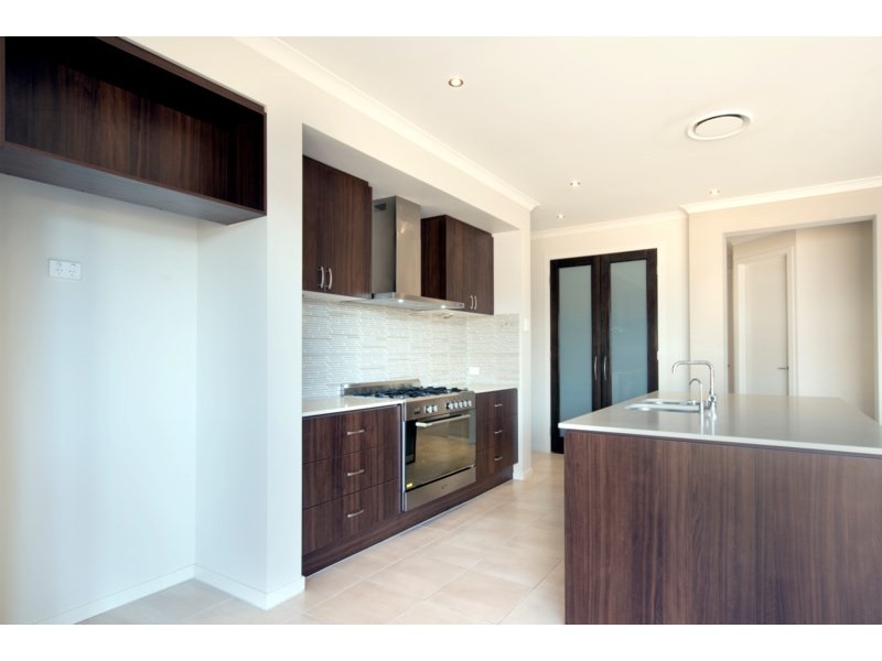 54 Pioneer Drive, Carnes Hill NSW 2171