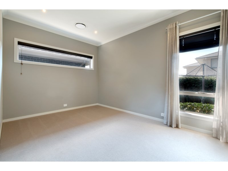 54 Pioneer Drive, Carnes Hill NSW 2171