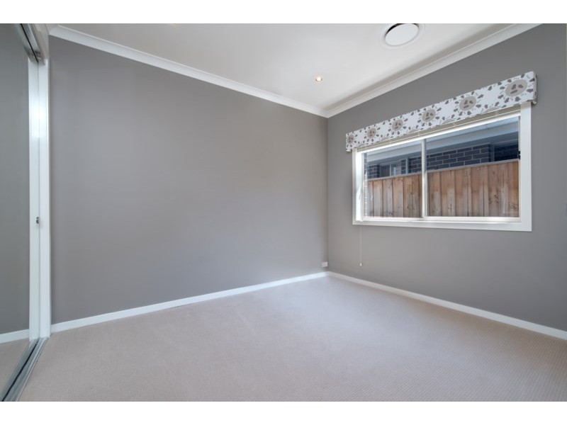 54 Pioneer Drive, Carnes Hill NSW 2171