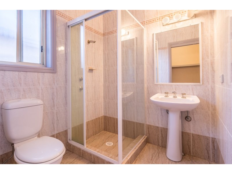 11 Mimosa Road, Bossley Park NSW 2176