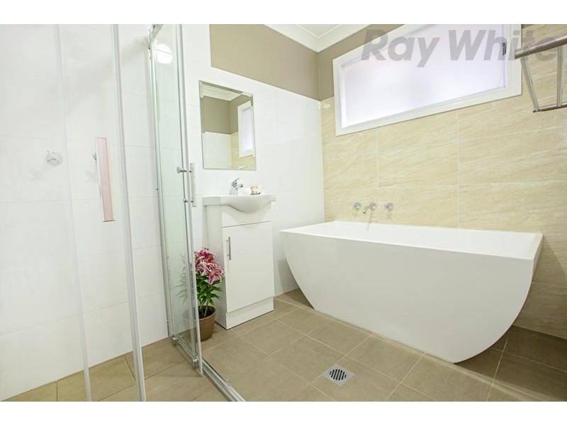 48 Coronation Drive, Green Valley NSW 2168