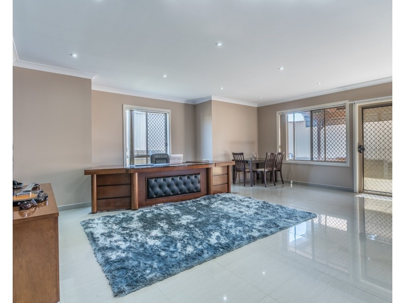 41 Mathinna Circuit, West Hoxton NSW 2171