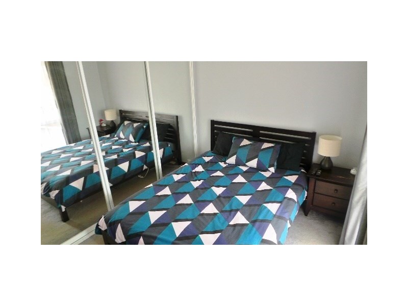 9 Hamlet Cresent, Rosemeadow NSW 2560