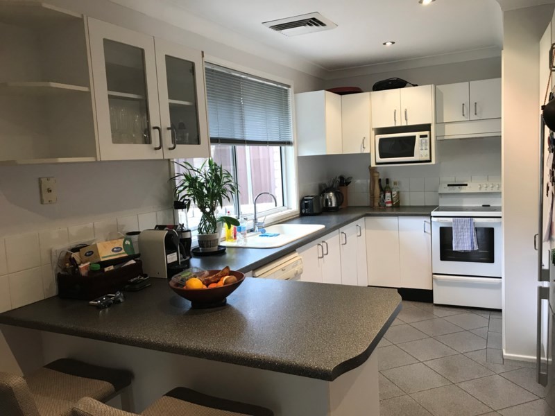 9 Julia Close, West Hoxton NSW 2171