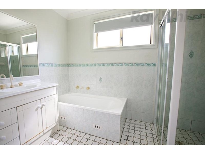14a Luongo Close, Prestons NSW 2170