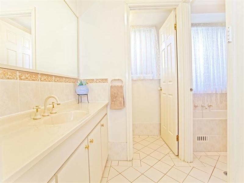 21 Nineteenth Avenue, Hoxton Park NSW 2171