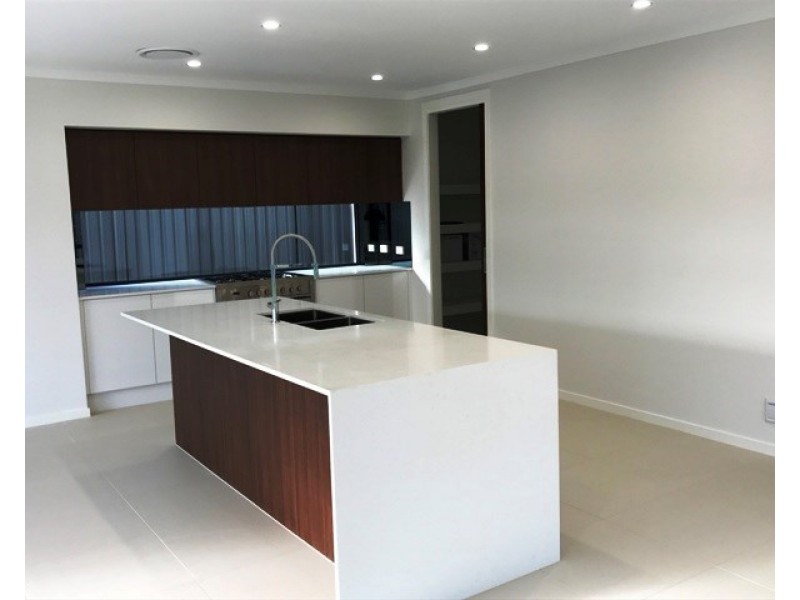 10 Palaver Street, Leppington NSW 2179