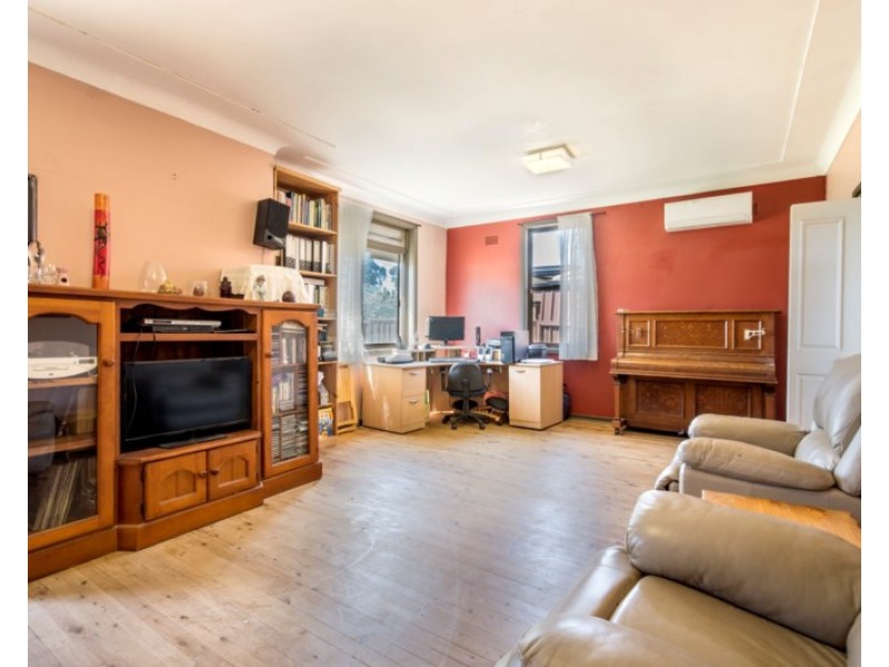 63 Grainger Avenue, Mount Pritchard NSW 2170