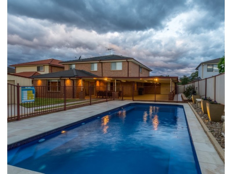 8 Sarah Hollands Drive, Horningsea Park NSW 2171