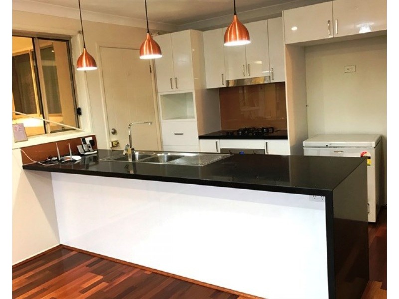 5 Sentinel Close, Horningsea Park NSW 2171