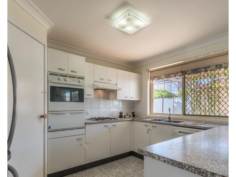 10 Newry Close, Hinchinbrook NSW 2168