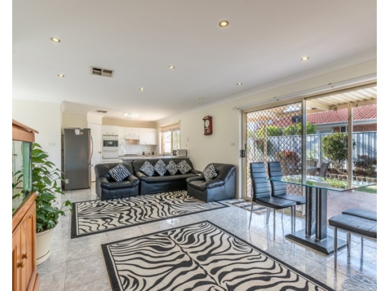 10 Newry Close, Hinchinbrook NSW 2168