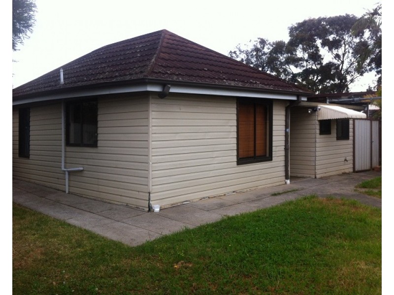 14B Crayford Cresent, Mount Pritchard NSW 2170